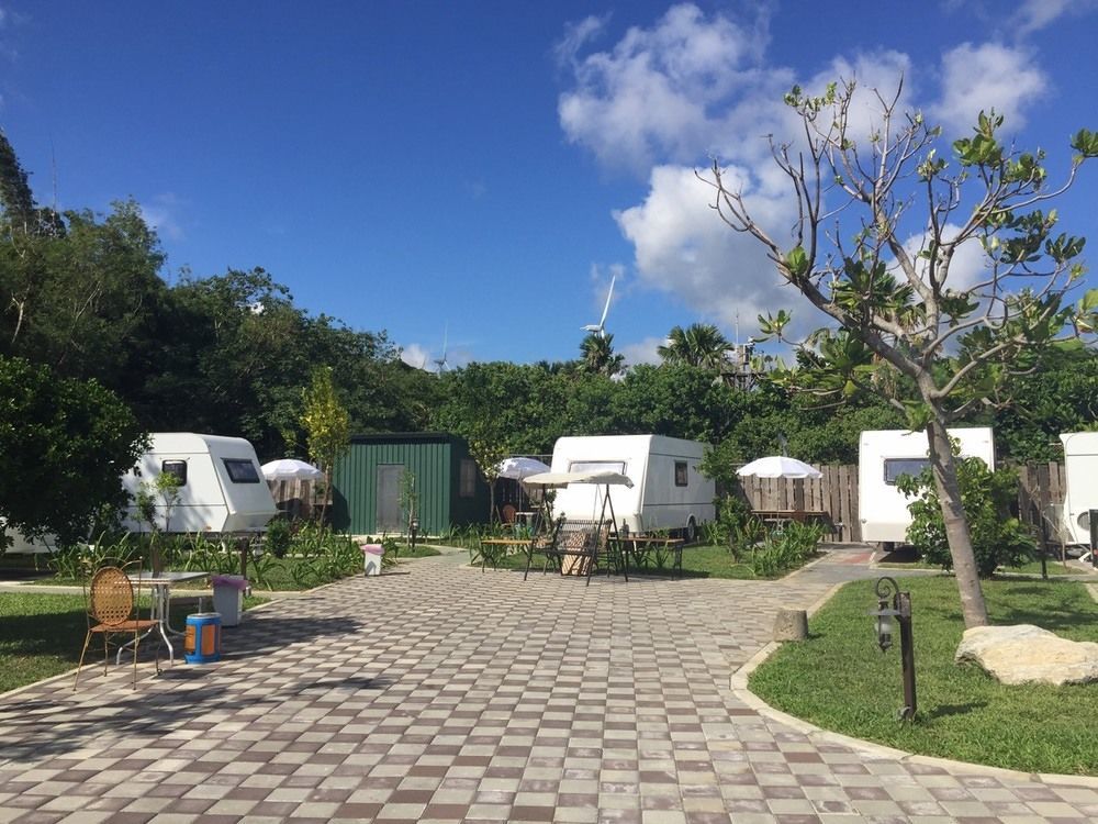 Kenting Houbihu Camping Car B&B Longshui Bagian luar foto